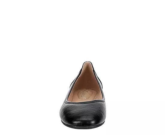 Michael By Shannon Womens Ashley Flat Product Image