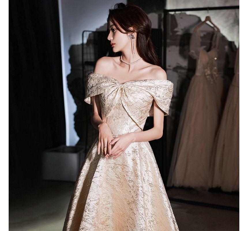 Short-Sleeve Off Shoulder Jacquard Midi A-Line Cocktail Dress Product Image