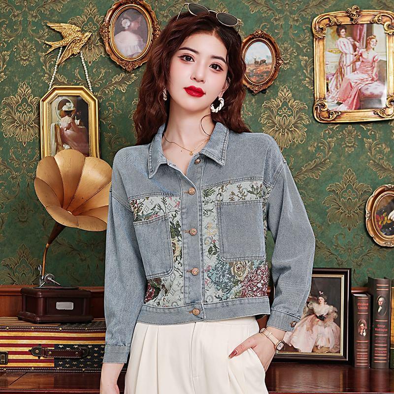 3/4 Sleeve Lapel Collar Floral Print Cropped Washed Denim Jacket Product Image