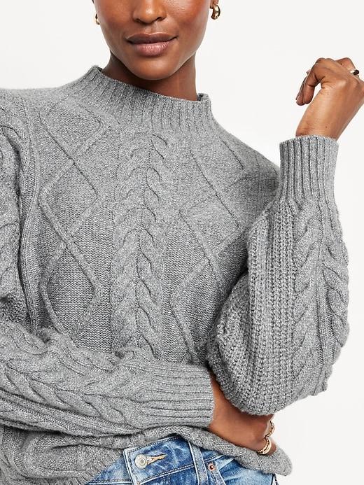 SoSoft Crop Cable-Knit Sweater Product Image