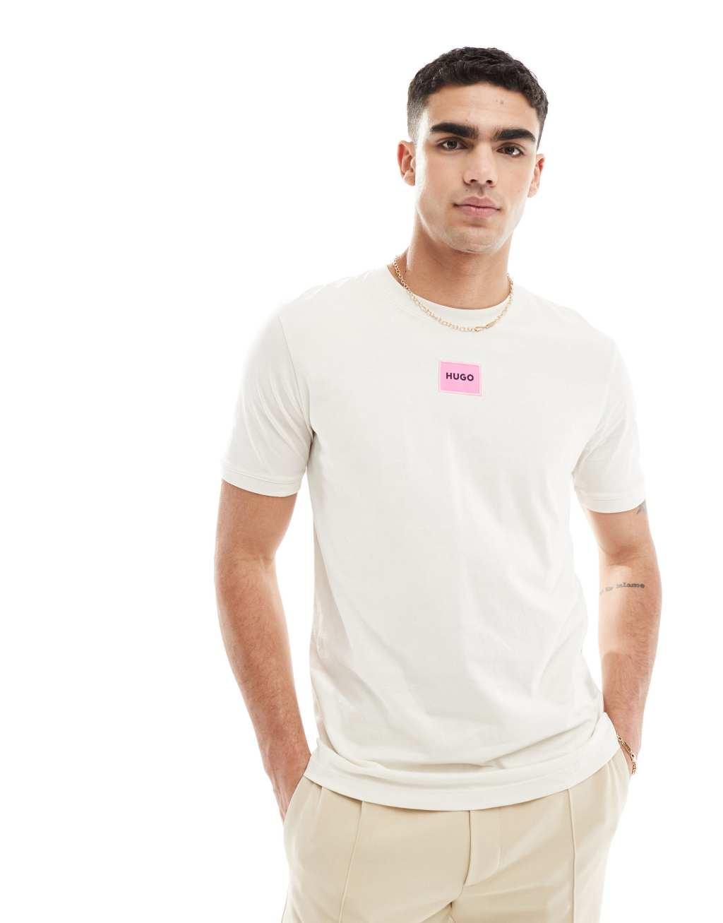 HUGO RED Diragolino T-shirt in white Product Image