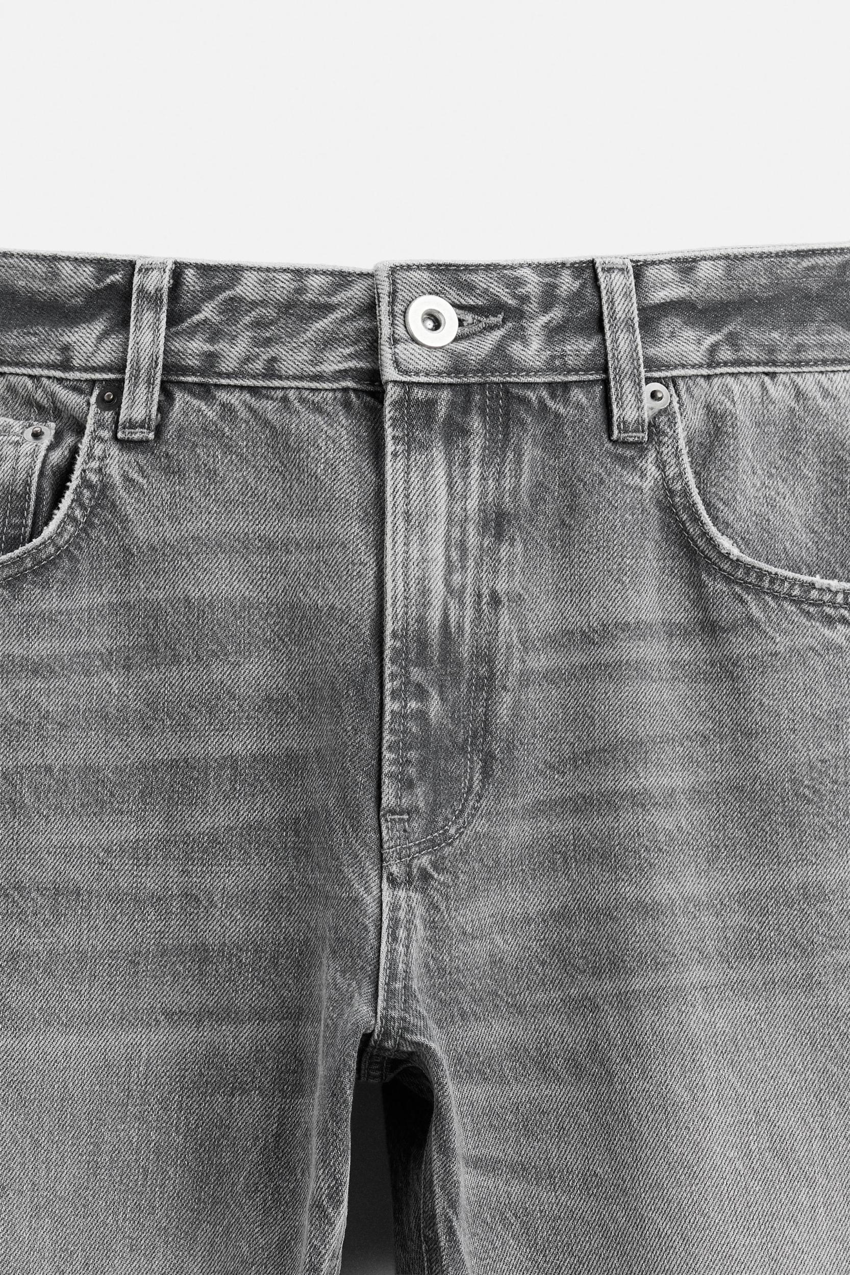 FLARE FIT JEANS Product Image