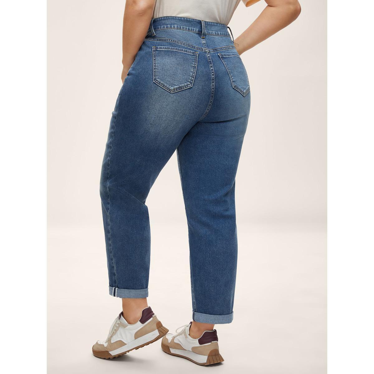 Plus Size Classic Pockets Boyfriend Jeans Women Midblue Slanted pocket Jeans BloomChic 16/1X Product Image