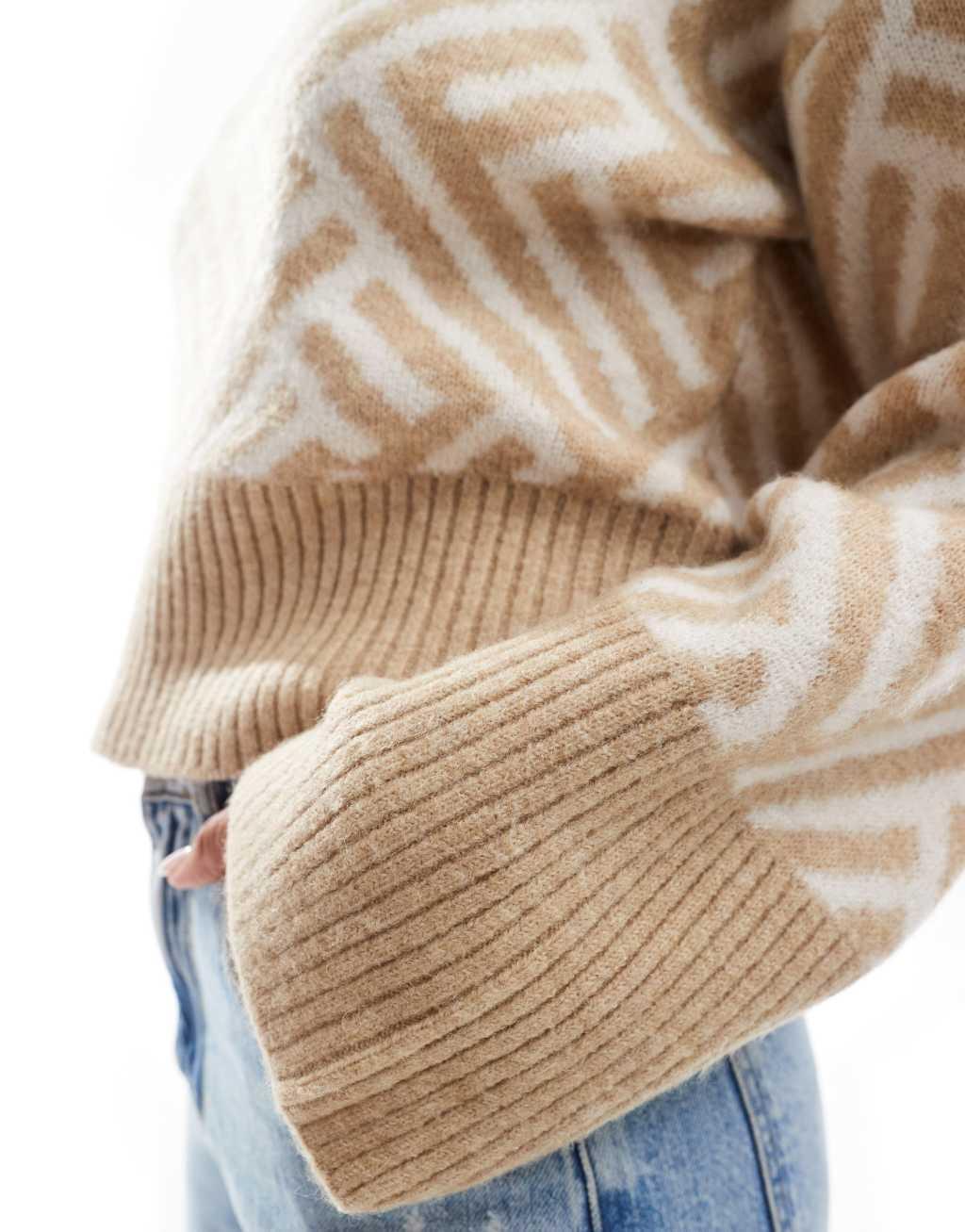 French Connection cropped knit sweater in pattern in cream and taupe Product Image