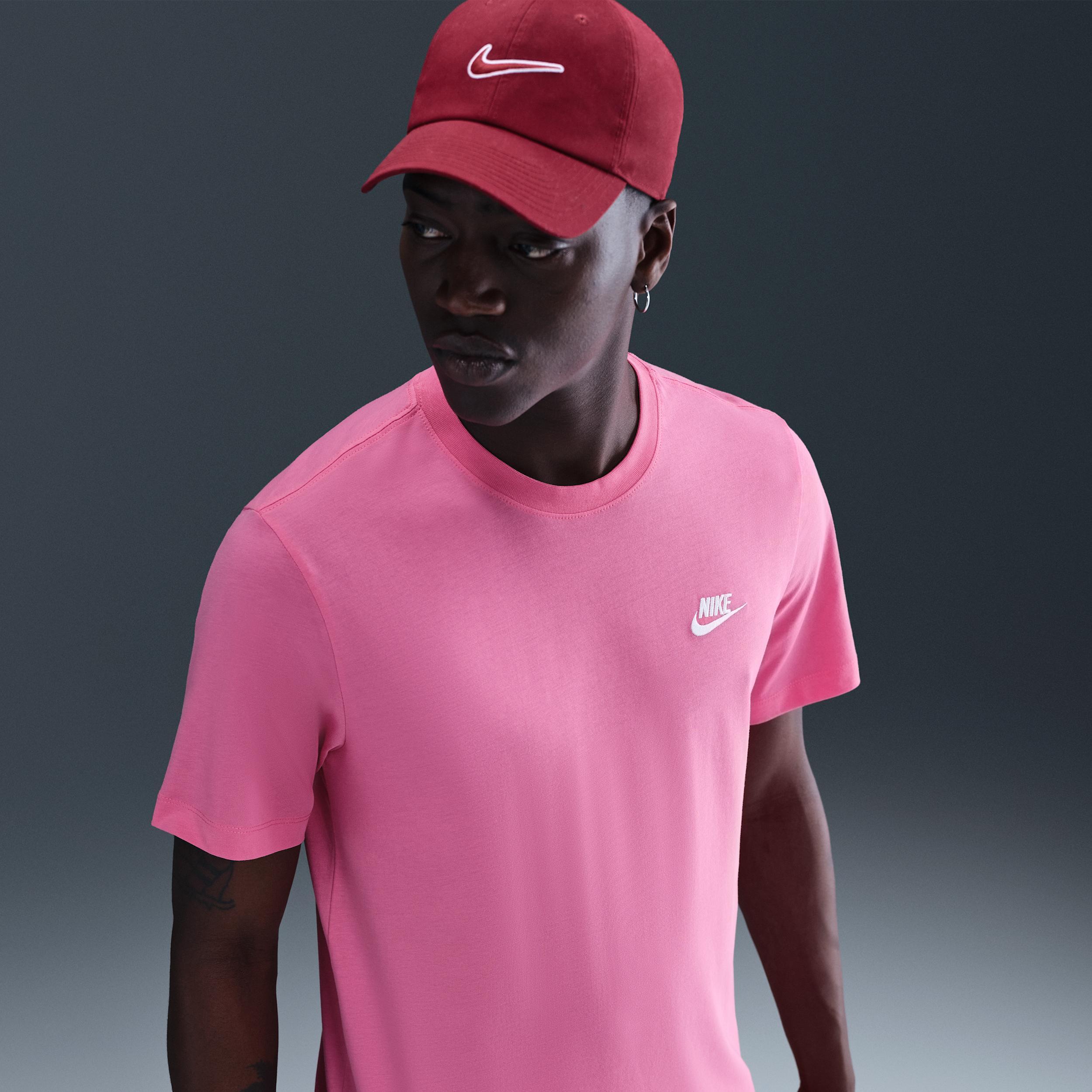 Nike Sportswear Club Men's T-Shirt Product Image