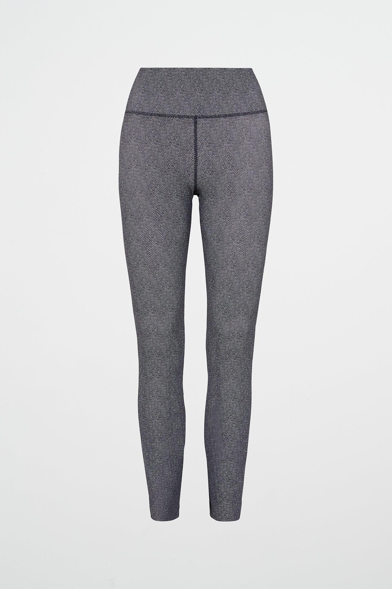 Split Hem Leggings 205 Product Image