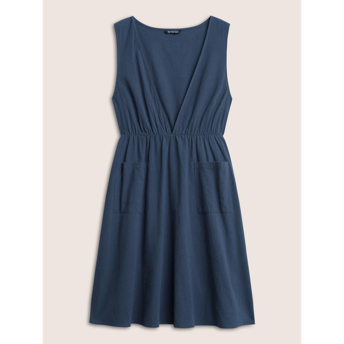 Plus Size Plain Pocket Elastic Waist Deep V Neck Tank Dress Indigo Women At the Office Non Deep V-neck Sleeveless Curvy Midi Dress BloomChic 30/6X Product Image