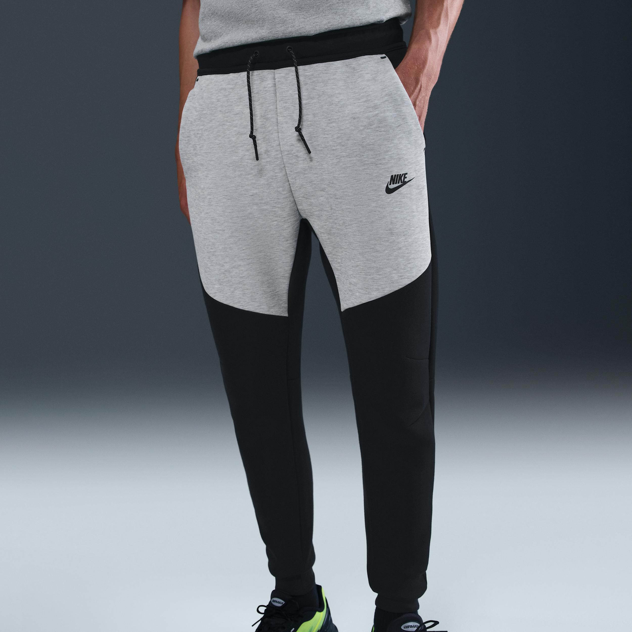 Nike Men's Tech Fleece Jogger Pants Product Image