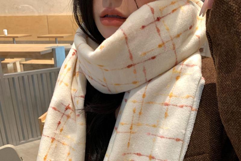 Plaid Applique Fringed Scarf Product Image