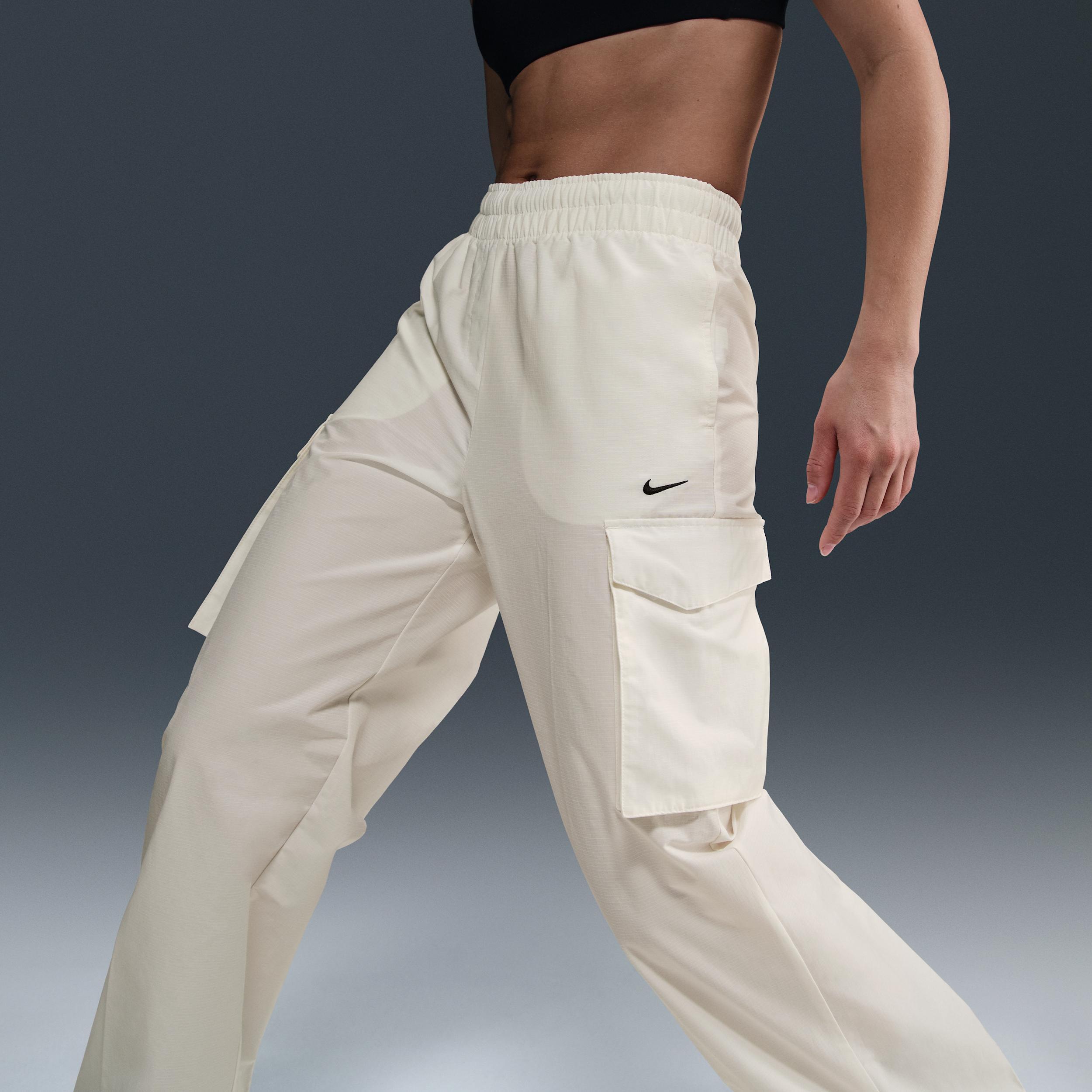 Women's Nike Sportswear Everything Wovens Mid-Rise Cargo Pants Product Image