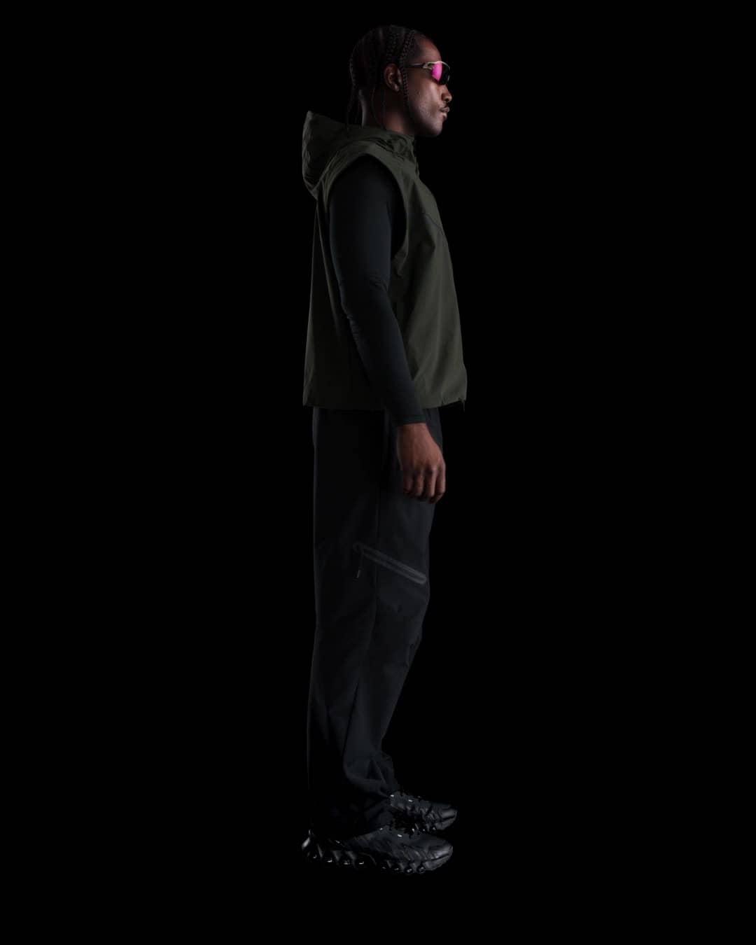 Nike Tech Men's Dri-FIT Woven Windrunner Vest Product Image