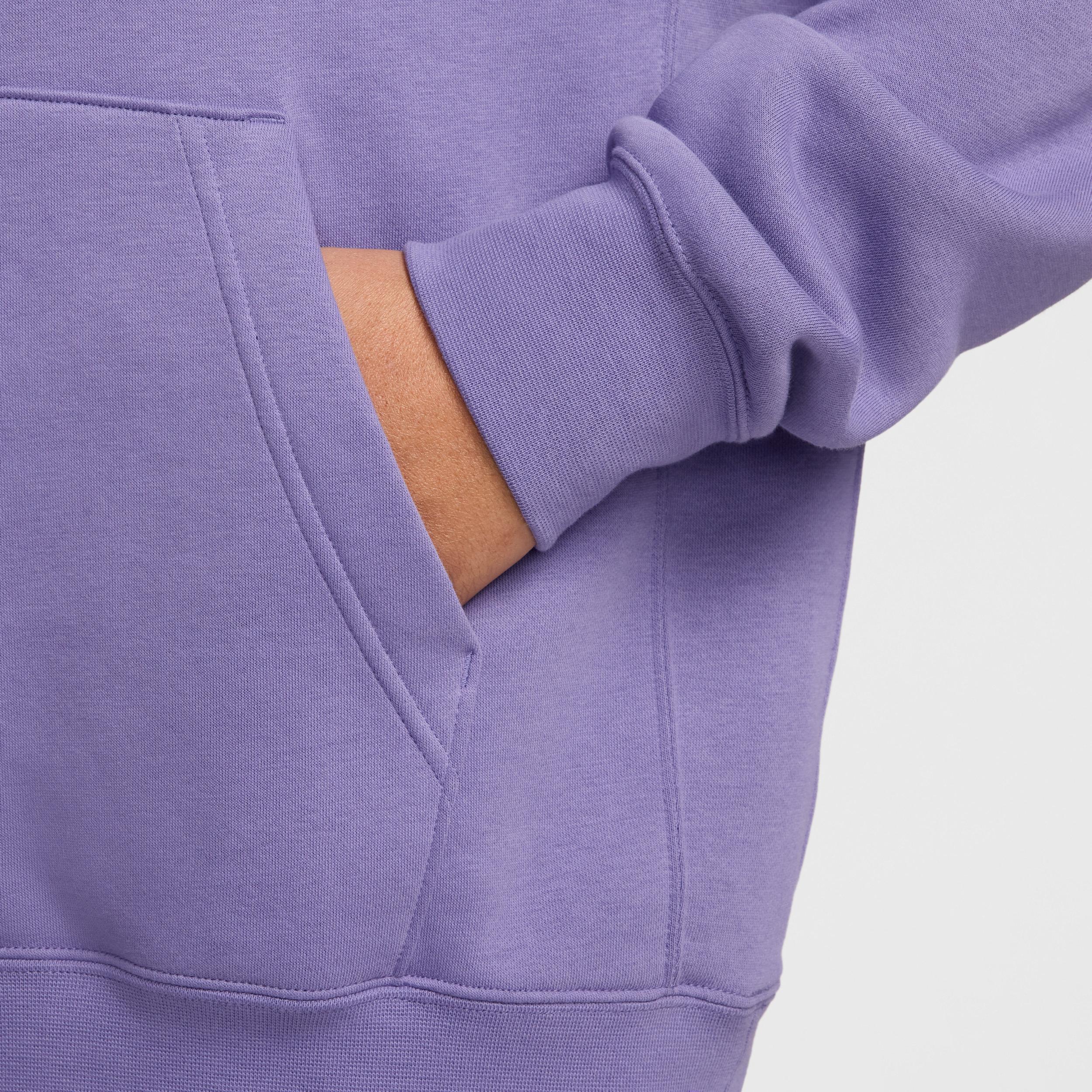 Nike Men's Club Pullover Hoodie Product Image