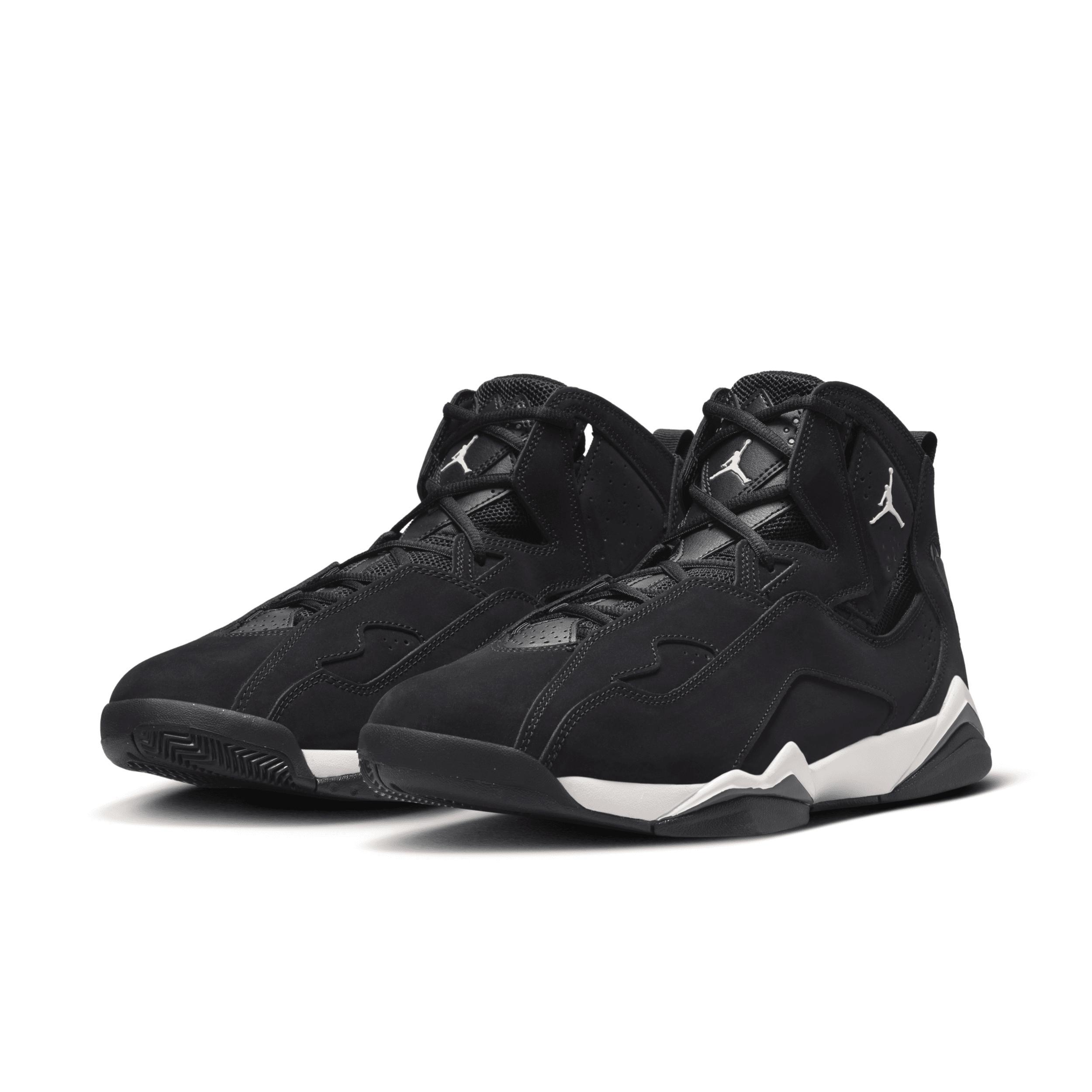Mens True Flight Basketball Shoes Product Image
