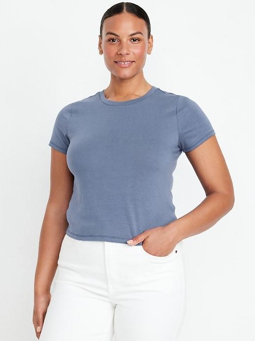 Bestee Crop T-Shirt Product Image