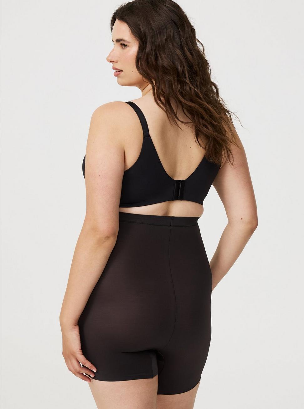 Ultra-High-Rise Everyday Smoothing Short Product Image