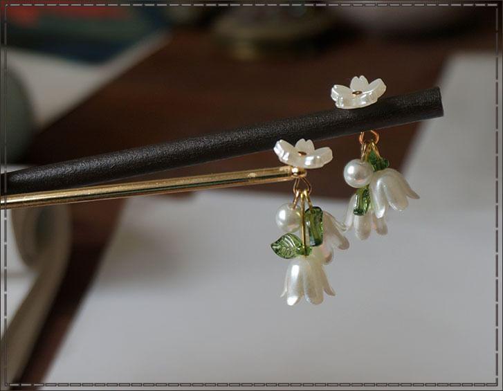 Flower Wooden Hair Stick Product Image