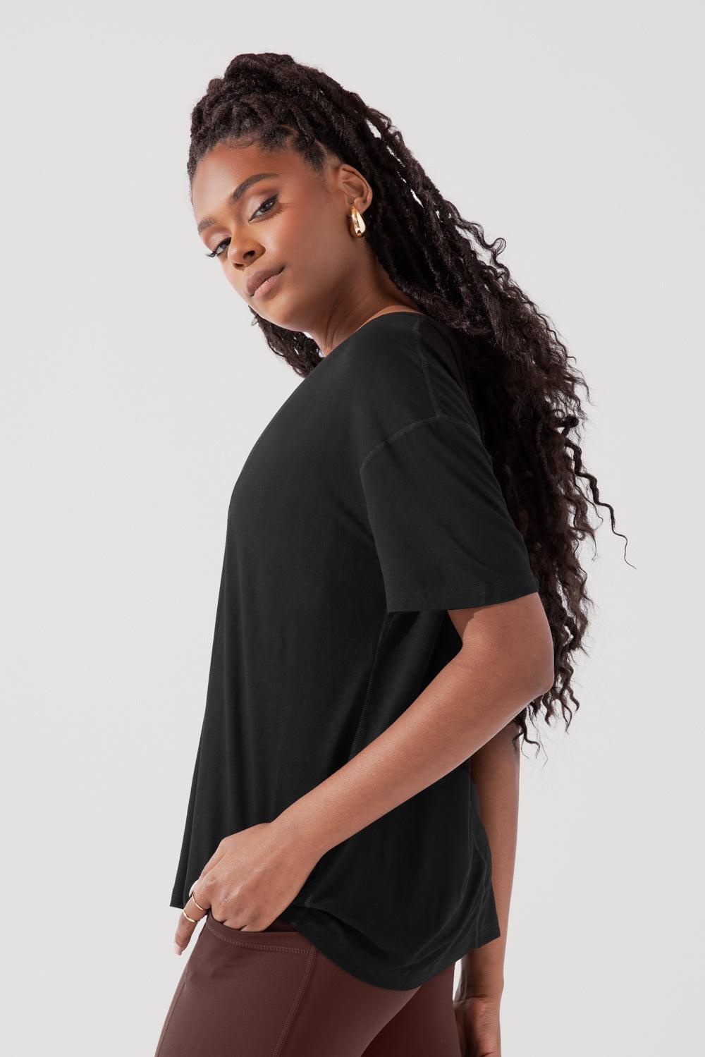 Daring Deep V Tee - Black Product Image