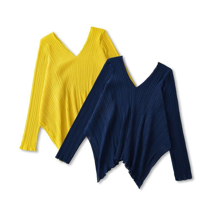 Long-Sleeve V-Neck Plain Ribbed Knit Top Product Image