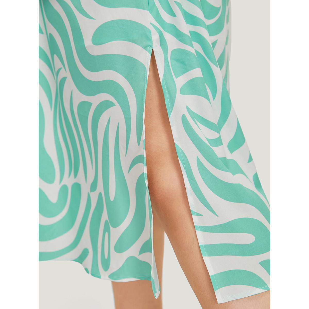 Plus Size Geometric Print Halter Split Elastic Waist Patchwork Dress LightGreen Women Elegant Patchwork Round Neck Short sleeve Curvy Midi Dress BloomChic 30/6X Product Image