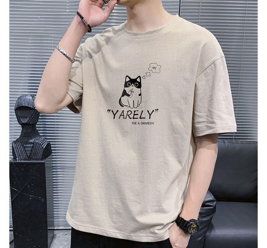 Short-Sleeve Crew Neck Cat Print T-Shirt Product Image