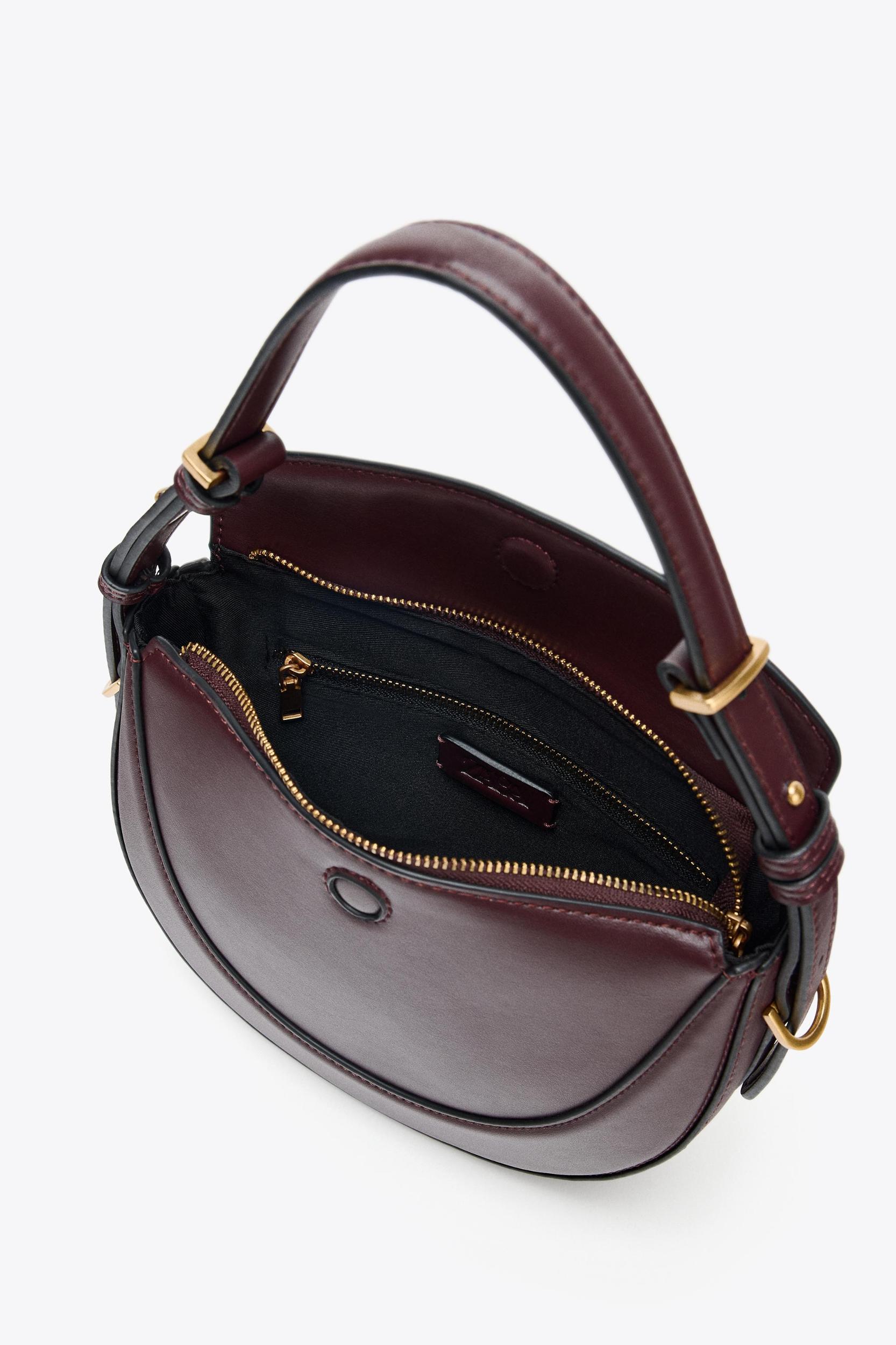 FLAP CROSSBODY BAG Product Image