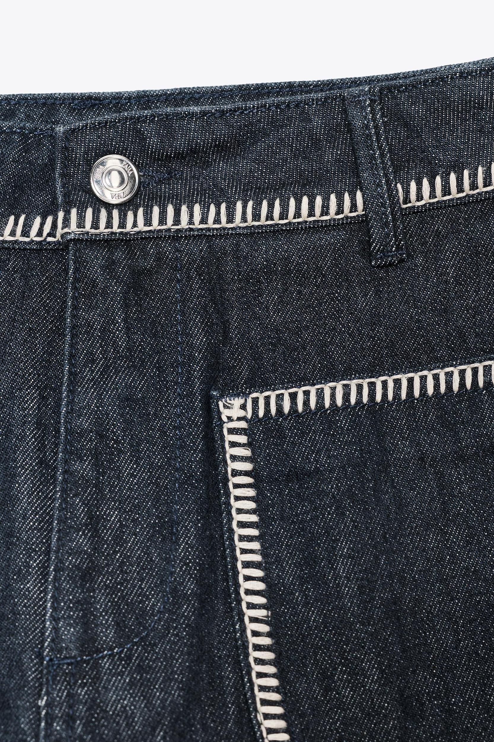 Z1975 HIGH-WAISTED DENIM SHORTS WITH TOPSTITCHING Product Image