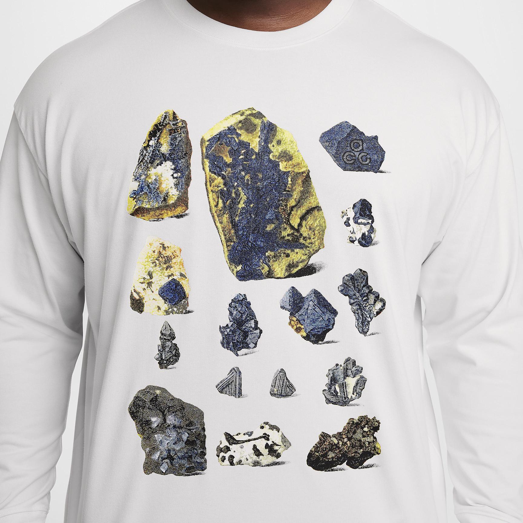 Nike ACG Men's Long-Sleeved T-Shirt Product Image