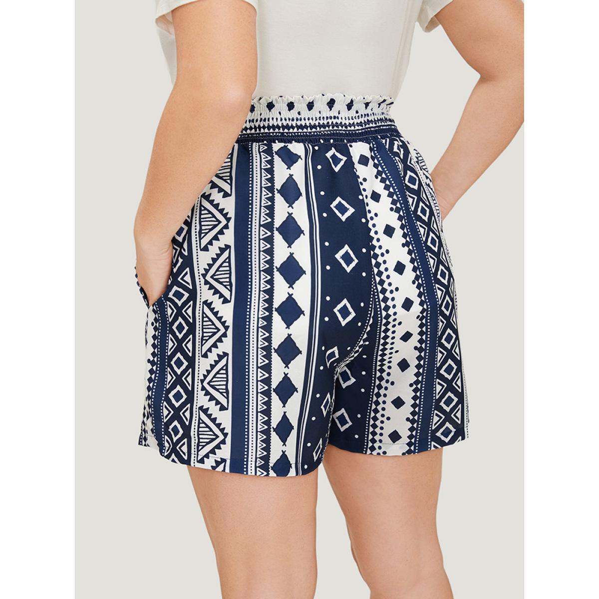 Plus Size Bandana Shirred Waist Pocket Shorts Women Blue Vacation Pocket Dailywear Shorts BloomChic 28/5X Product Image