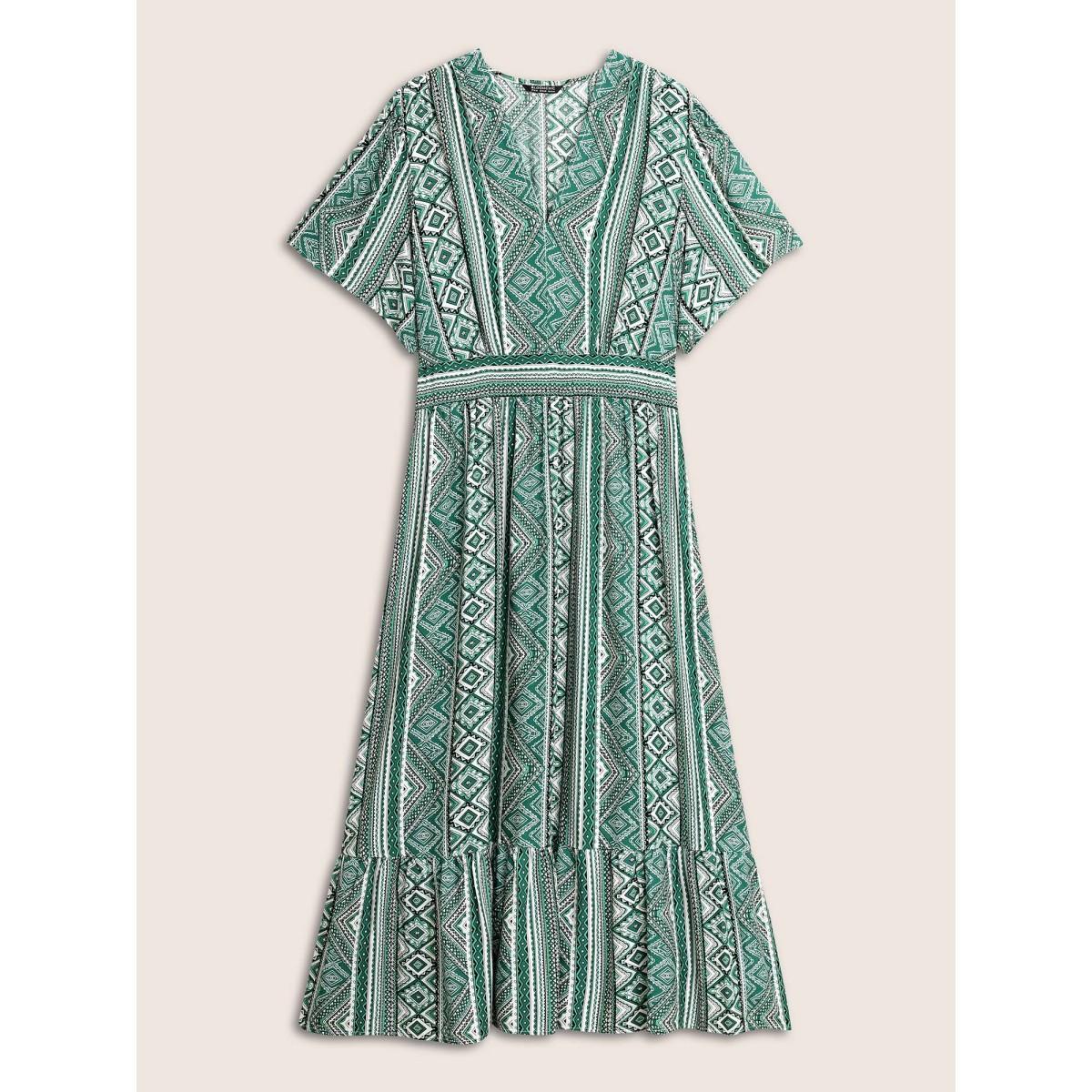 Plus Size Bandana Print Shirred Patchwork Hem Maxi Dress Emerald Women Resort V-neck Short sleeve Curvy BloomChic 10/M Product Image