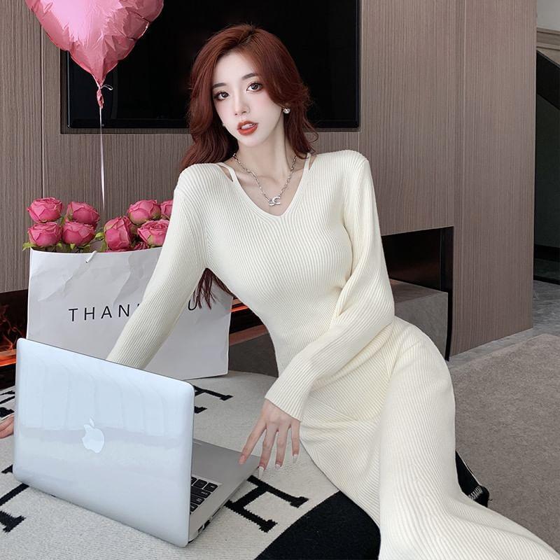 V-Neck Long Sleeve Plain Ribbed Knit Bodycon Midi Dress Product Image