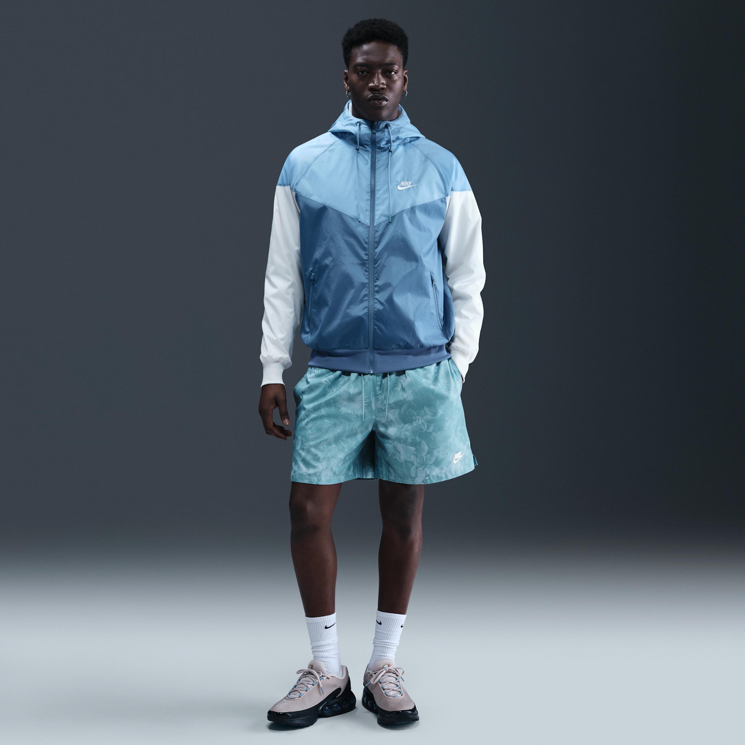 Nike Club Men's Flow Shorts Product Image