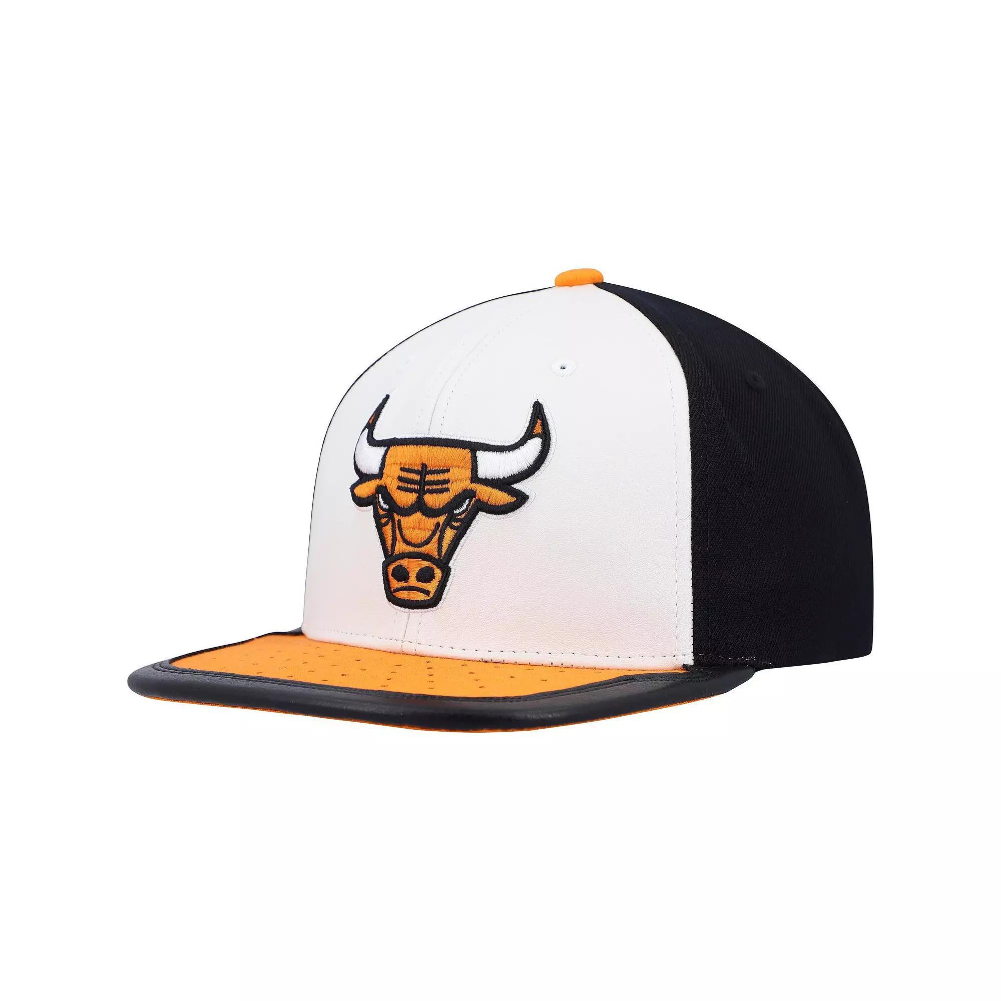 Men's Mitchell & Ness White/Orange Chicago Bulls Day One Snapback Hat Product Image