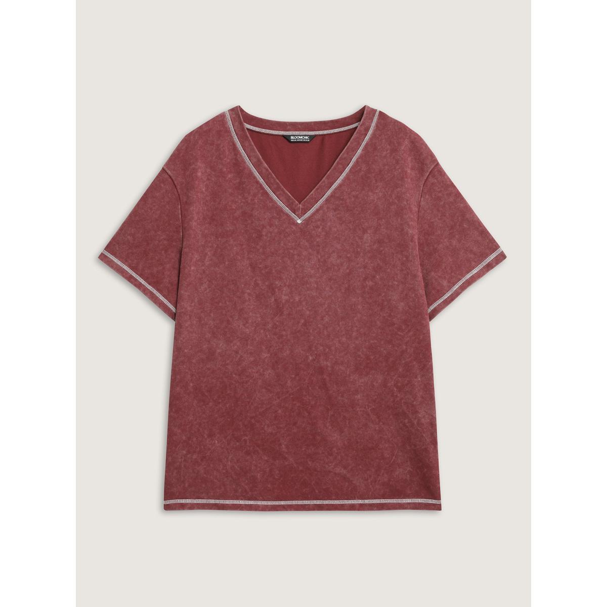 Plus Size Vintage Stretchy V-Neck T-Shirt Russet Women Topstitching V-neck Everyday-Casual T-shirts BloomChic 30/6X Product Image