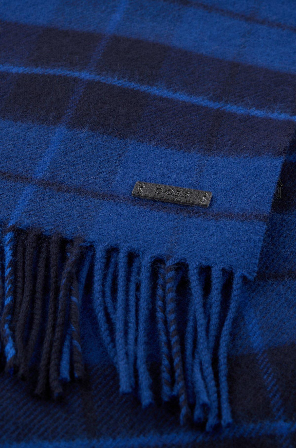 Wool scarf with twisted fringes Product Image