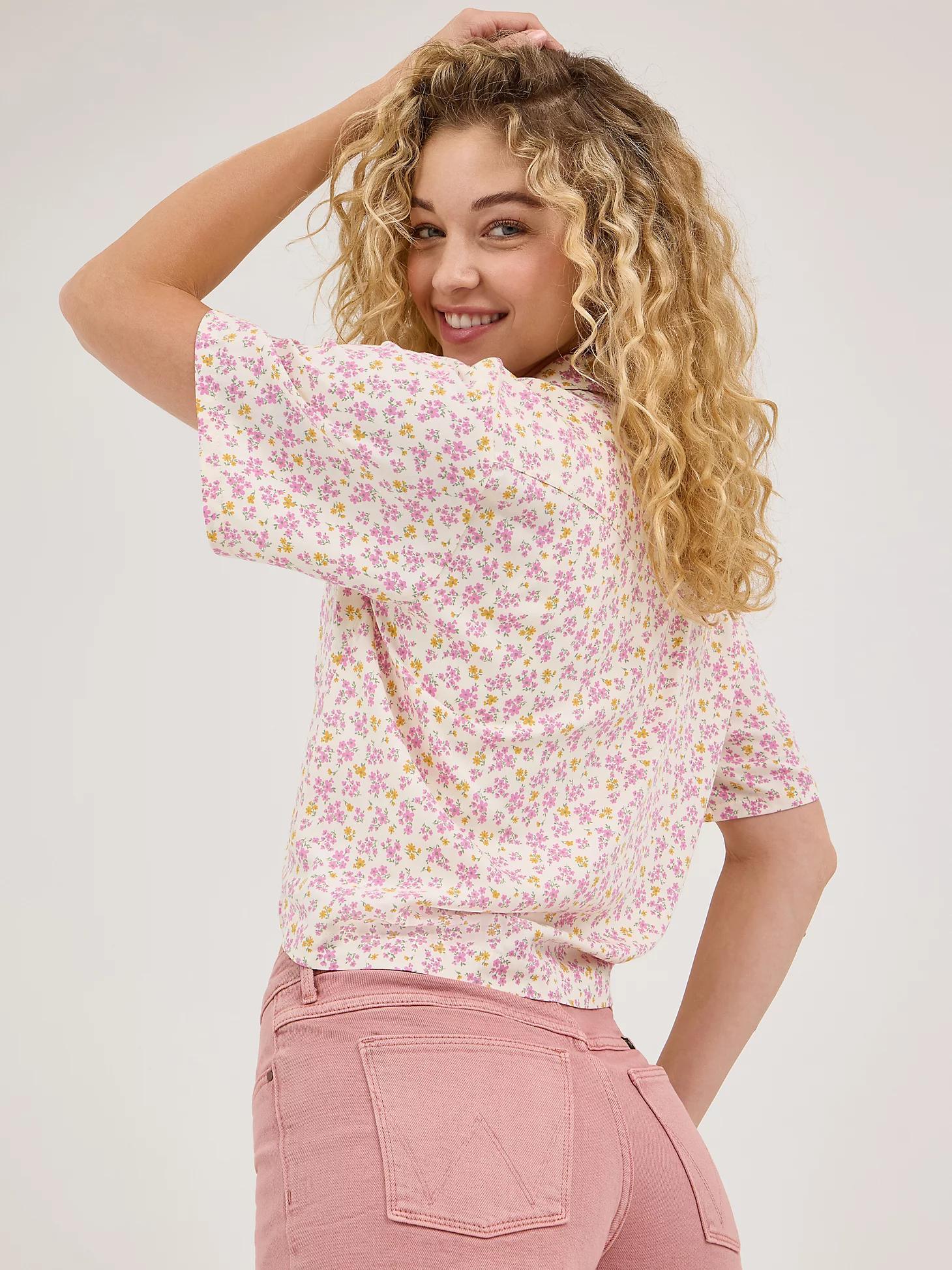 Women's Vintage Cut-Off Short | Women's SHORTS & SKIRTS | Wrangler® Product Image