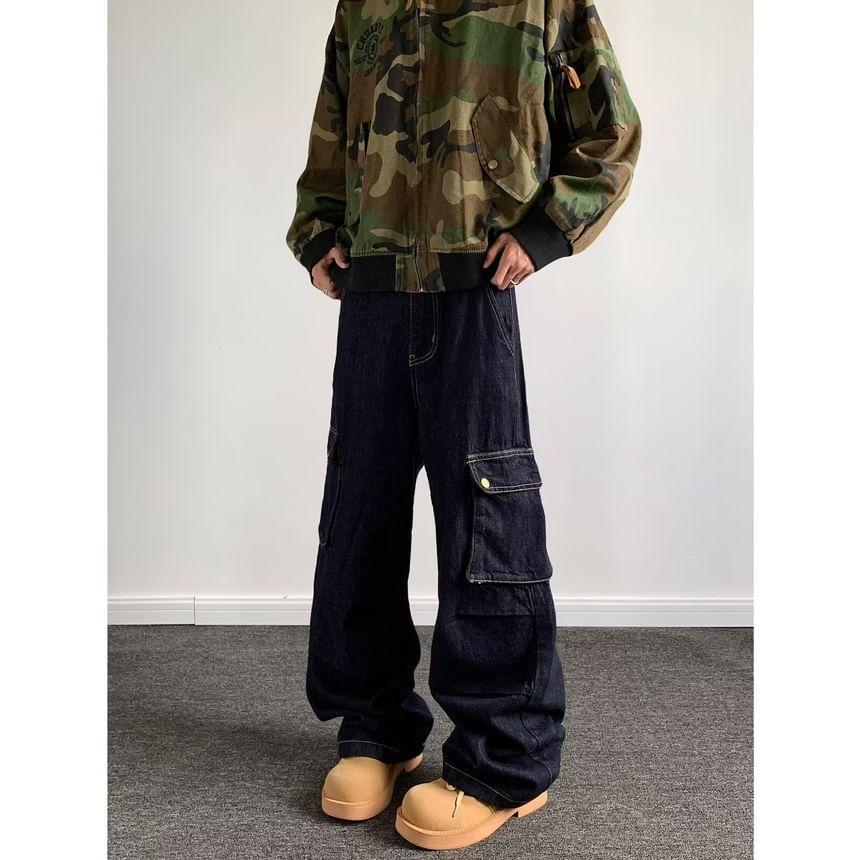 Mid Rise Wide Leg Cargo Jeans Product Image