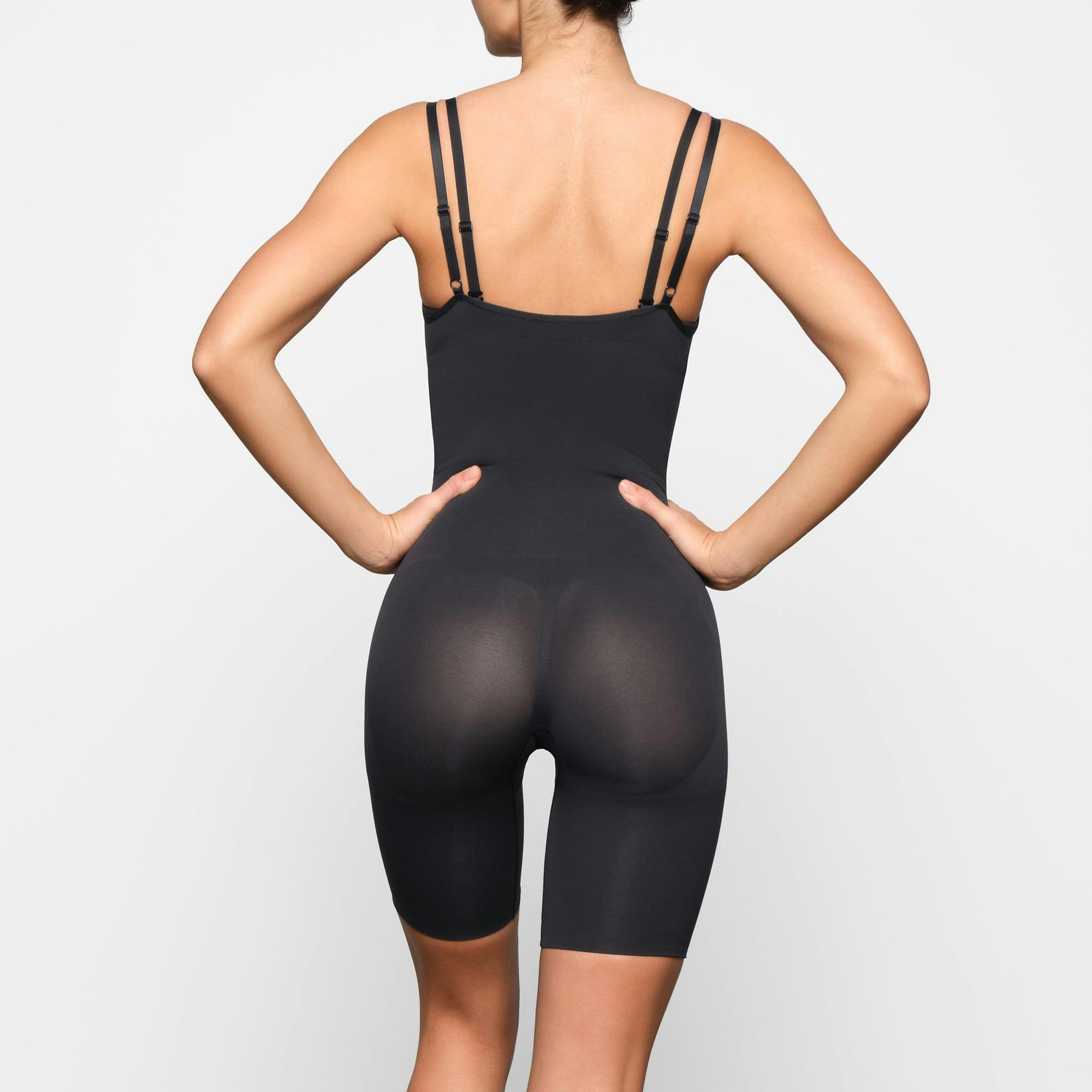 SEAMLESS SCULPT BUTT LIFTING OPEN BUST BODYSUIT | ONYX Product Image