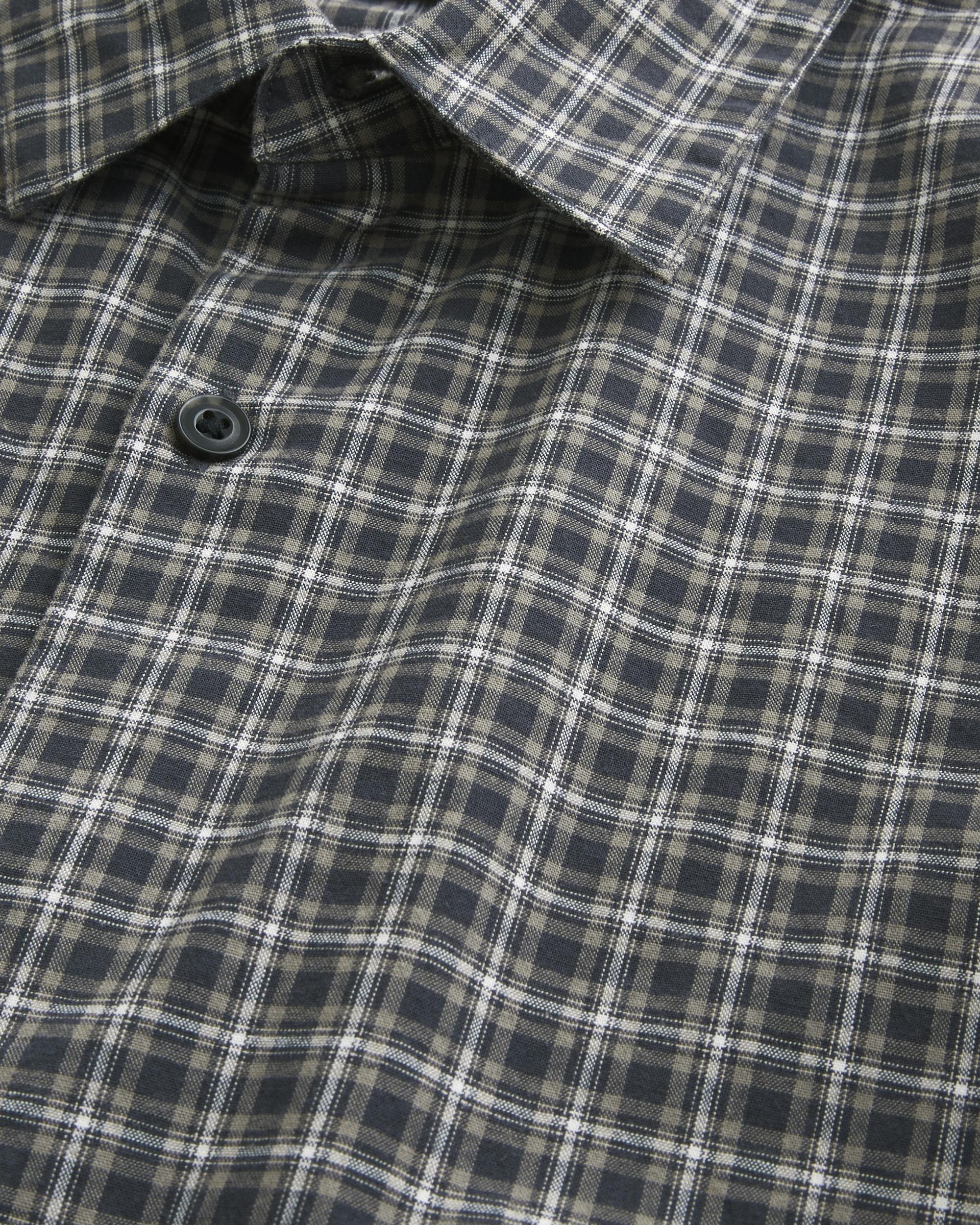 Boxy Short-Sleeve Leopard Print Poplin Shirt Product Image