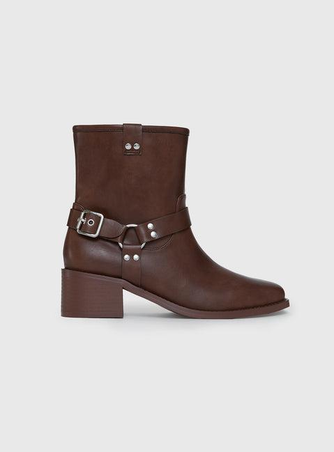 Clovers Boots Brown Product Image