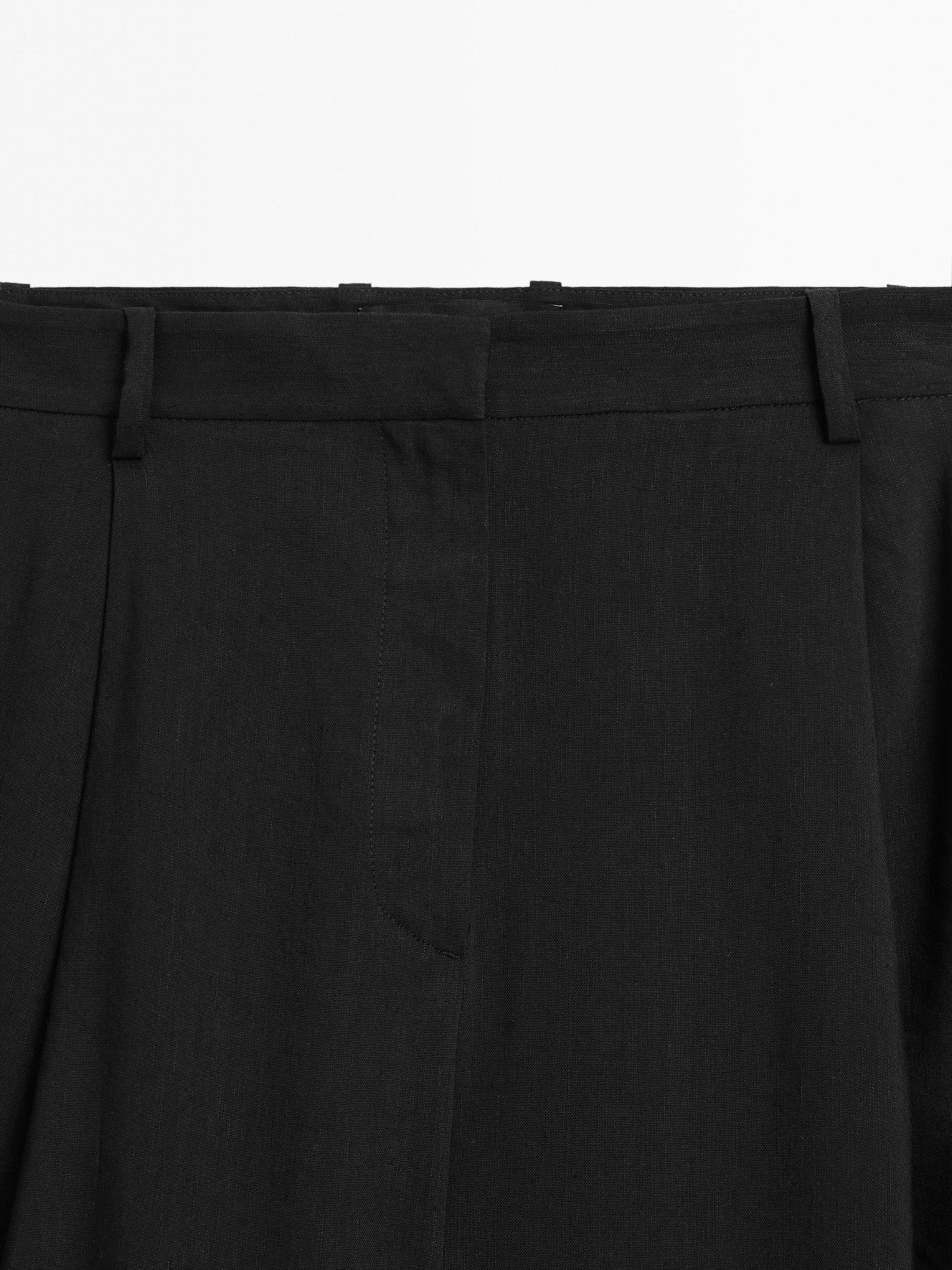 Flowing linen blend trousers with darts Product Image