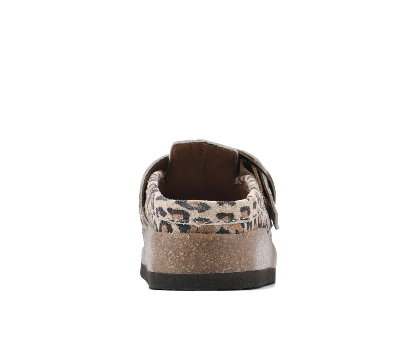 Women's White Mountain Bueno Clogs Product Image