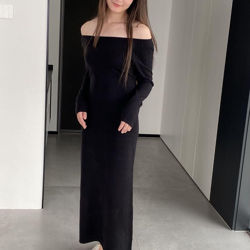 Long-Sleeve Off Shoulder Plain Ribbed Knit Maxi Bodycon Dress Product Image