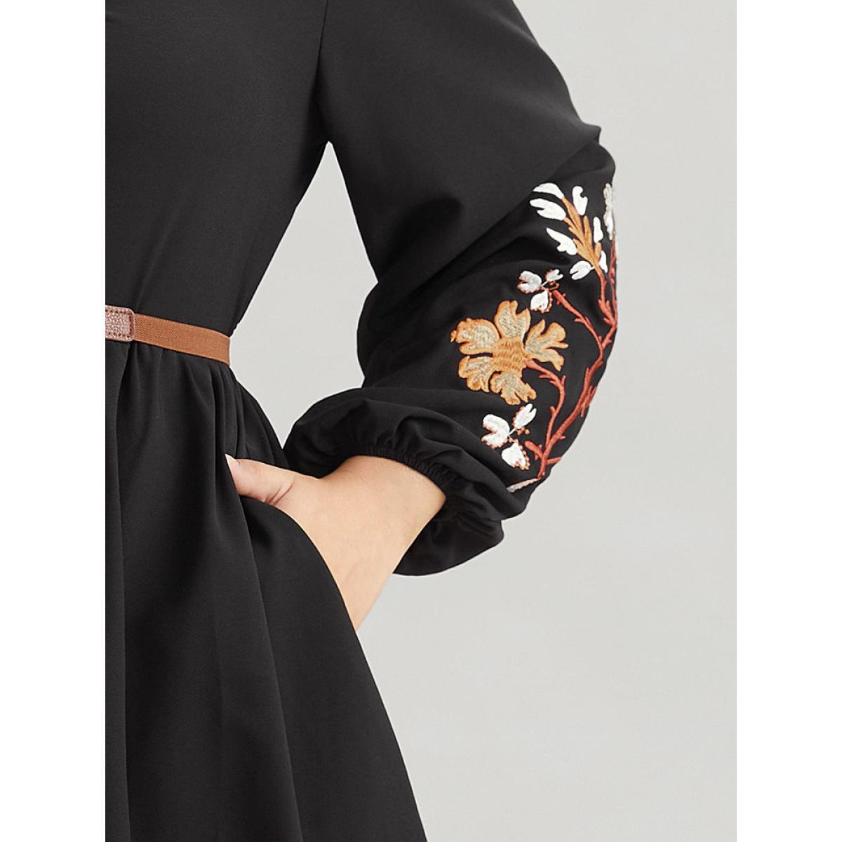 Plus Size Floral Embroidered Ruched Square Neck Dress Black Women Vacation Elastic cuffs Square Neck Long Sleeve Curvy Midi Dress BloomChic 12/L Product Image