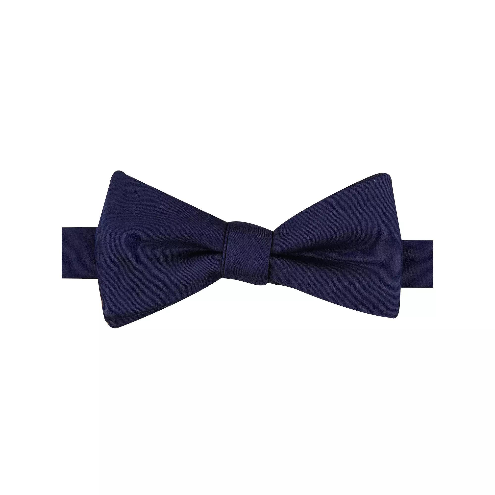Men's Bespoke Pre-Tied Bow Tie, Blue Oxford Product Image