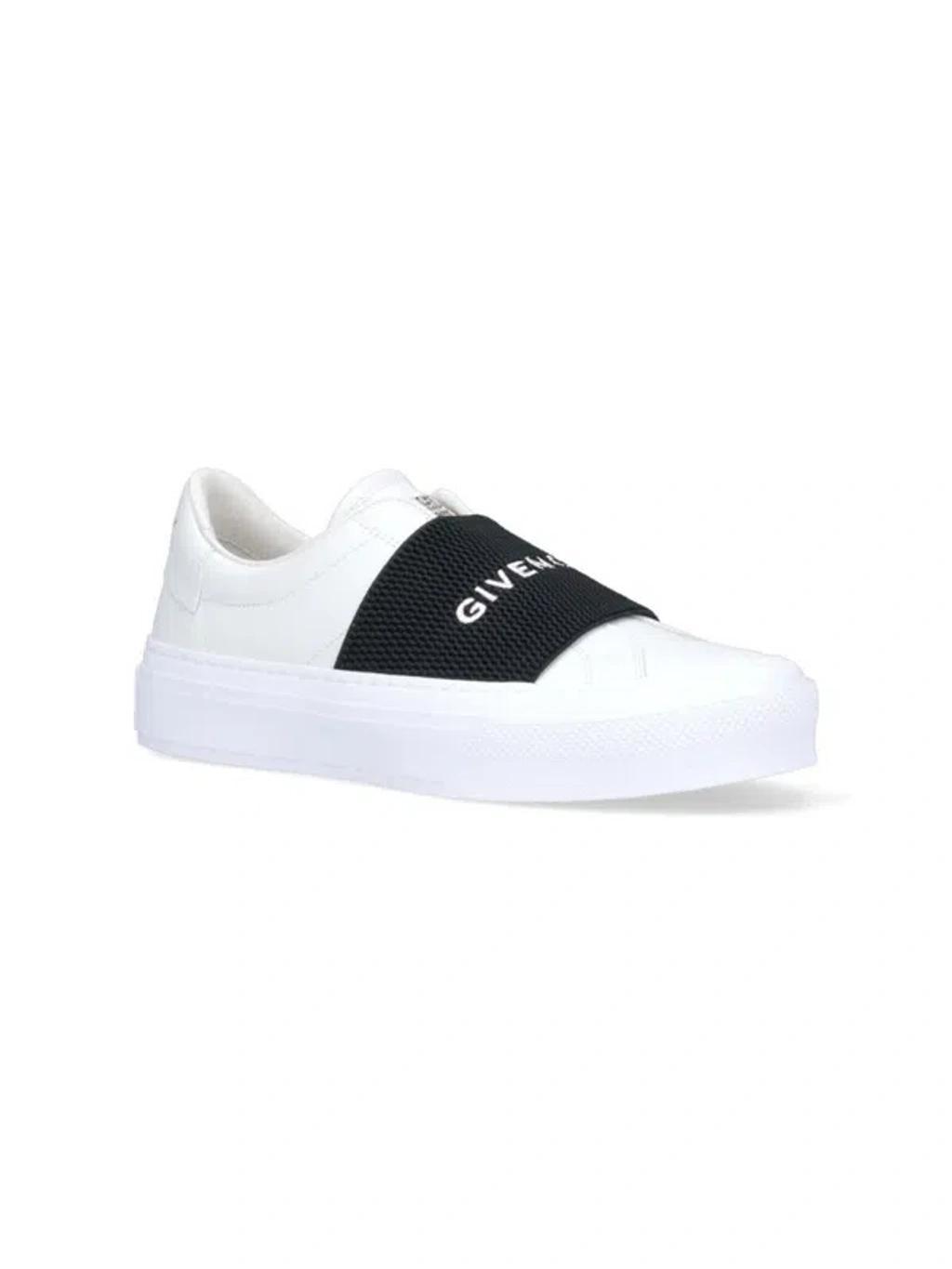 GIVENCHY Sneakers In White Product Image