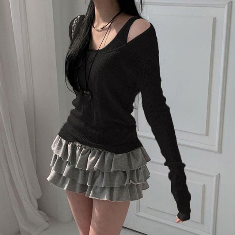 Set: Long-Sleeve Scoop Neck Plain Ribbed T-Shirt + Tank Top Product Image