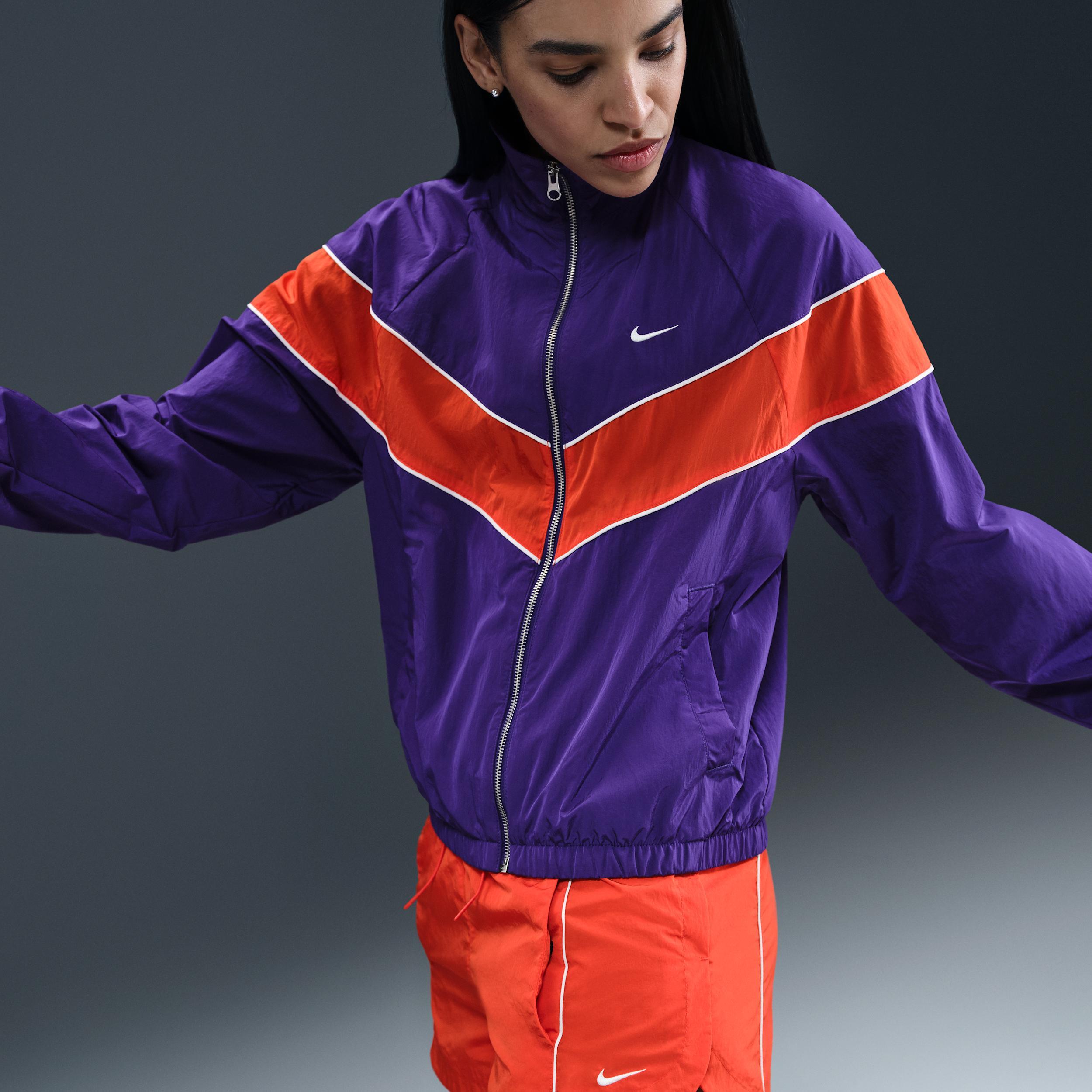 Nike Women's Windrunner Mid-Rise 2" Woven Shorts Product Image