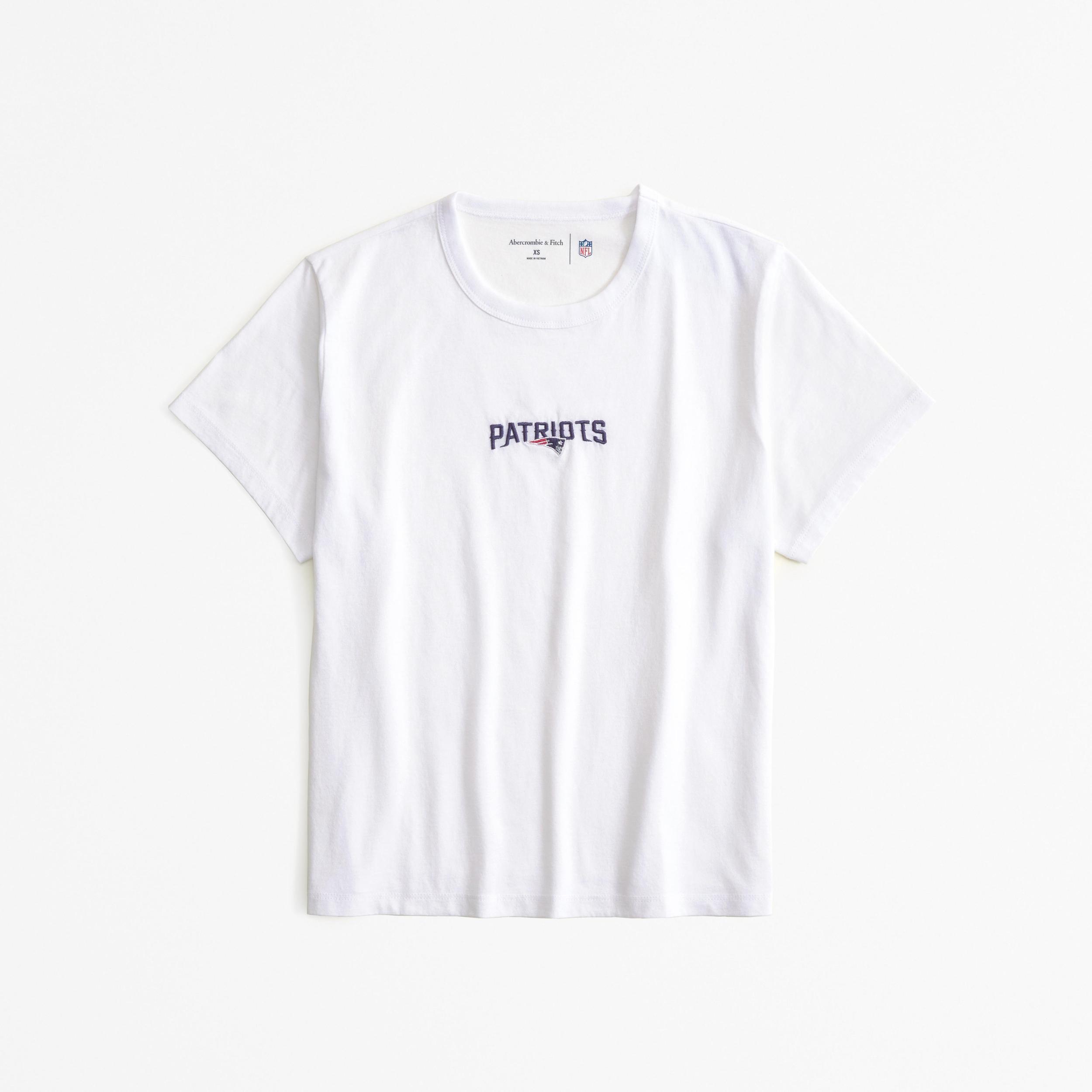 Short-Sleeve New England Patriots Graphic Skimming Tee Product Image
