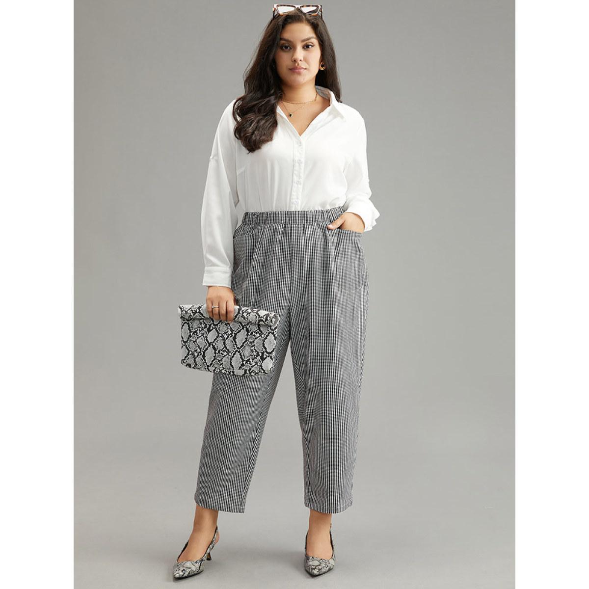 Plus Size Gingham Elastic Waist Pocket Pants Women Black At the Office Straight Leg High Rise Work Pants BloomChic 26/4X Product Image