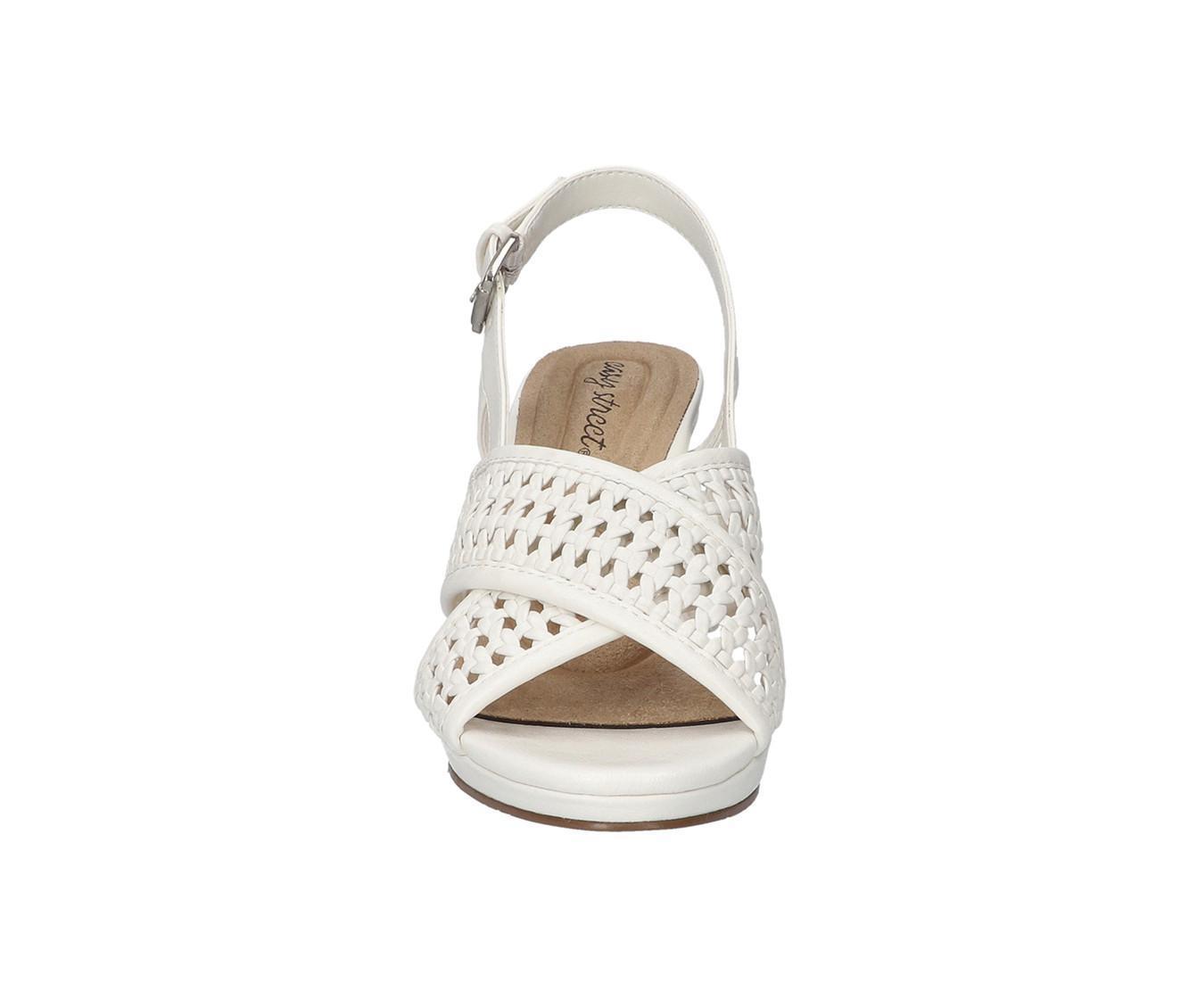 Women's Easy Street Sol Pumps Product Image